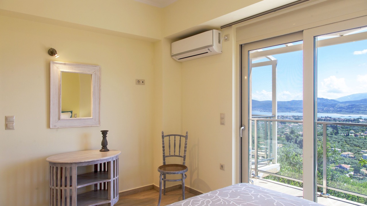 Photo of Bedroom in Apolpaina