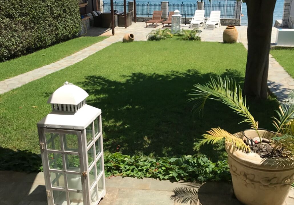 Photo of Outdoor in Longos