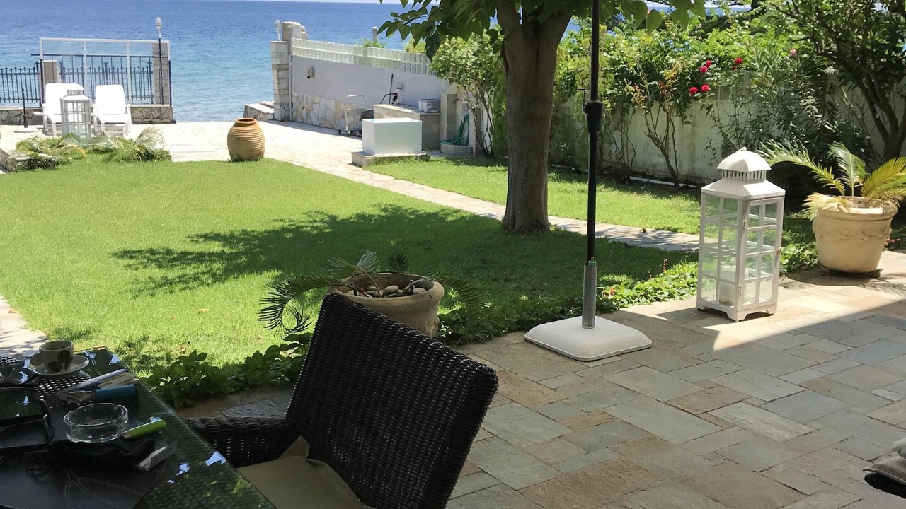 Photo of Outdoor in Longos
