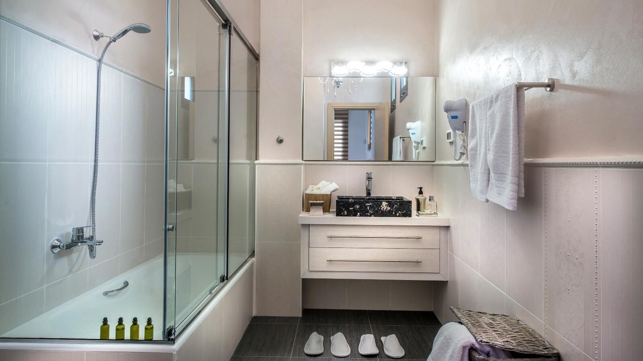 Photo of Bathroom in Agios Nikolaos