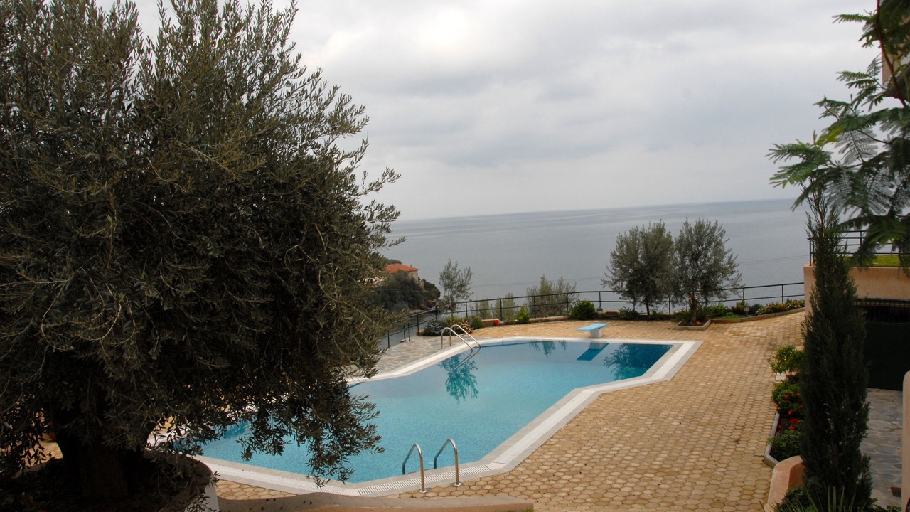 Photo of Outdoor in Sourpi