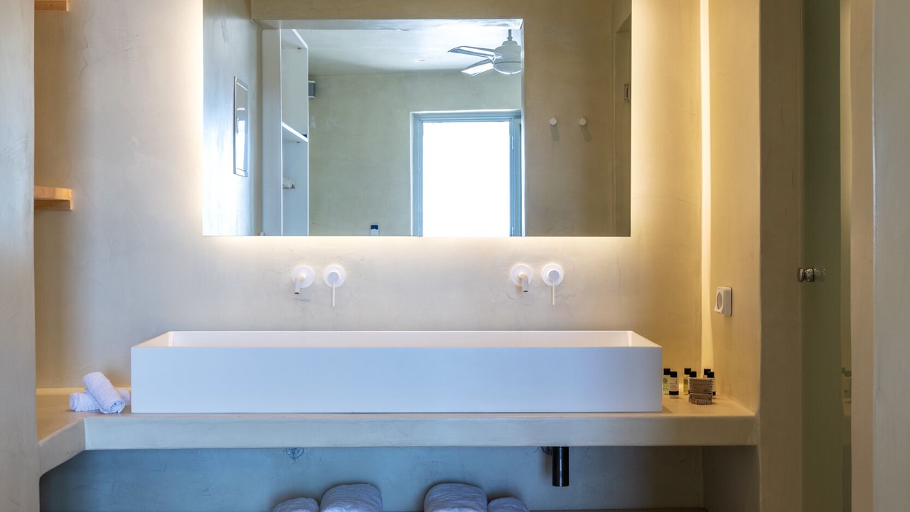 Photo of Bathroom in Elia