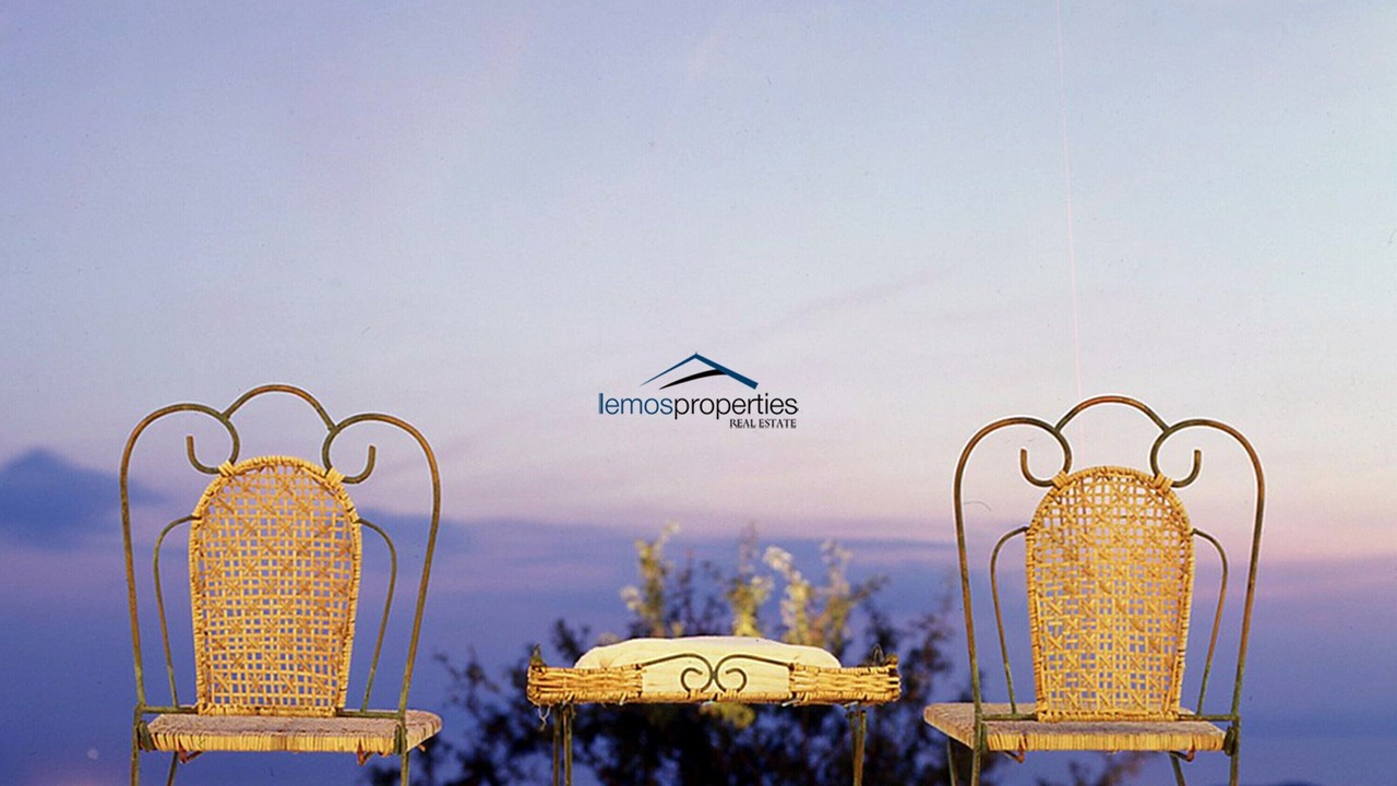 Photo of Patio Balcony in Kea
