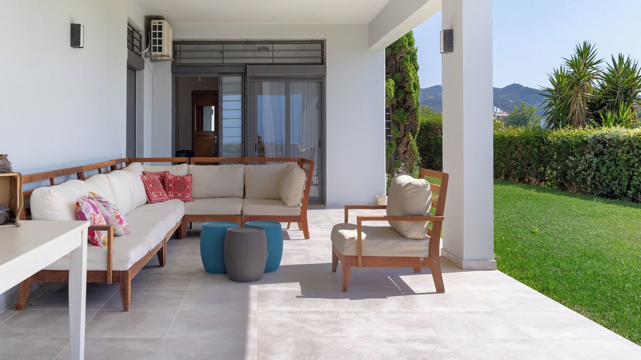 Photo of Patio Balcony in Kato Stalos