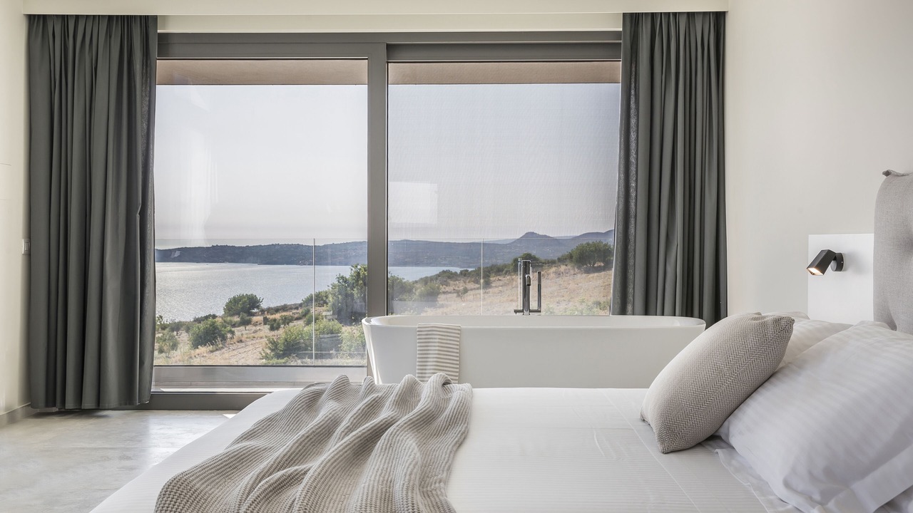 Photo of Bedroom in Plateies