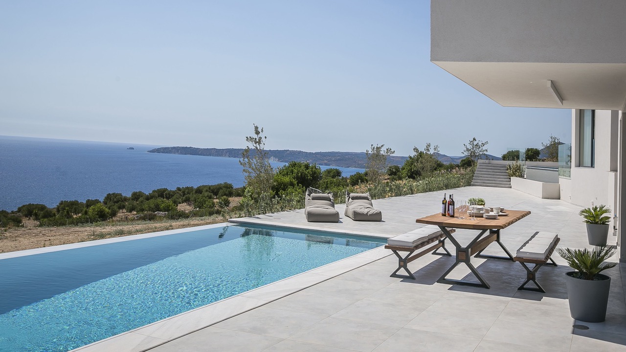 Photo of Outdoor in Plateies
