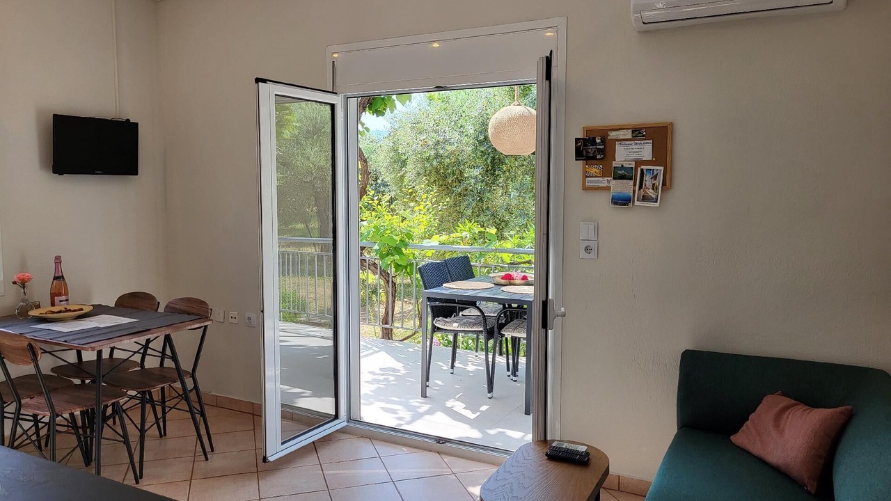 Photo of Livingroom in Skala Potamias
