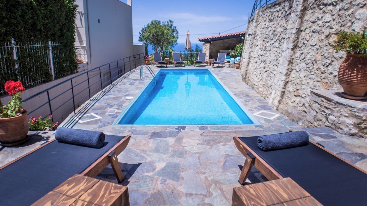 Photo of Outdoor in Roussospiti