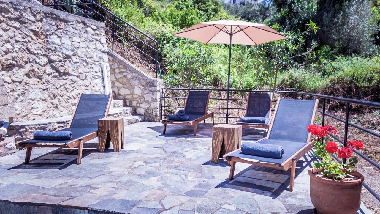 Photo of Outdoor in Roussospiti