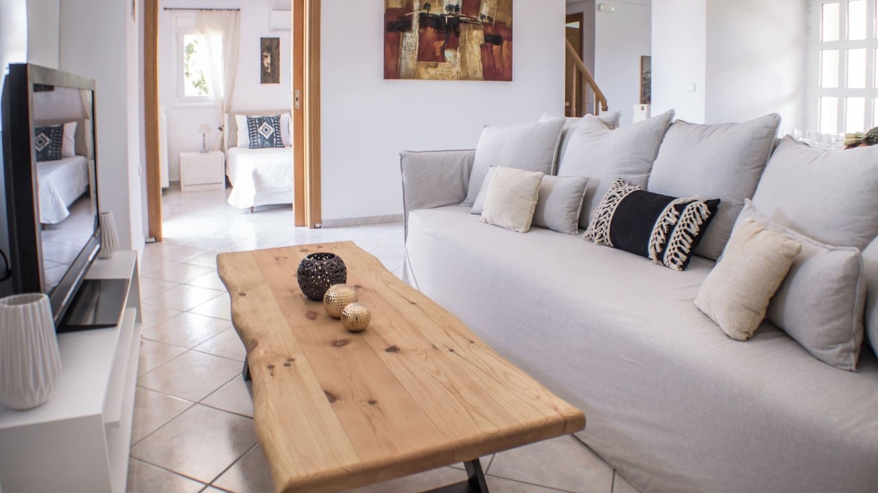 Photo of Livingroom in Roussospiti