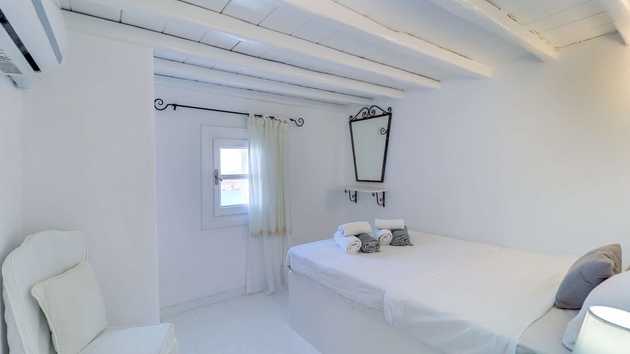 Photo of Bedroom in Houlakia