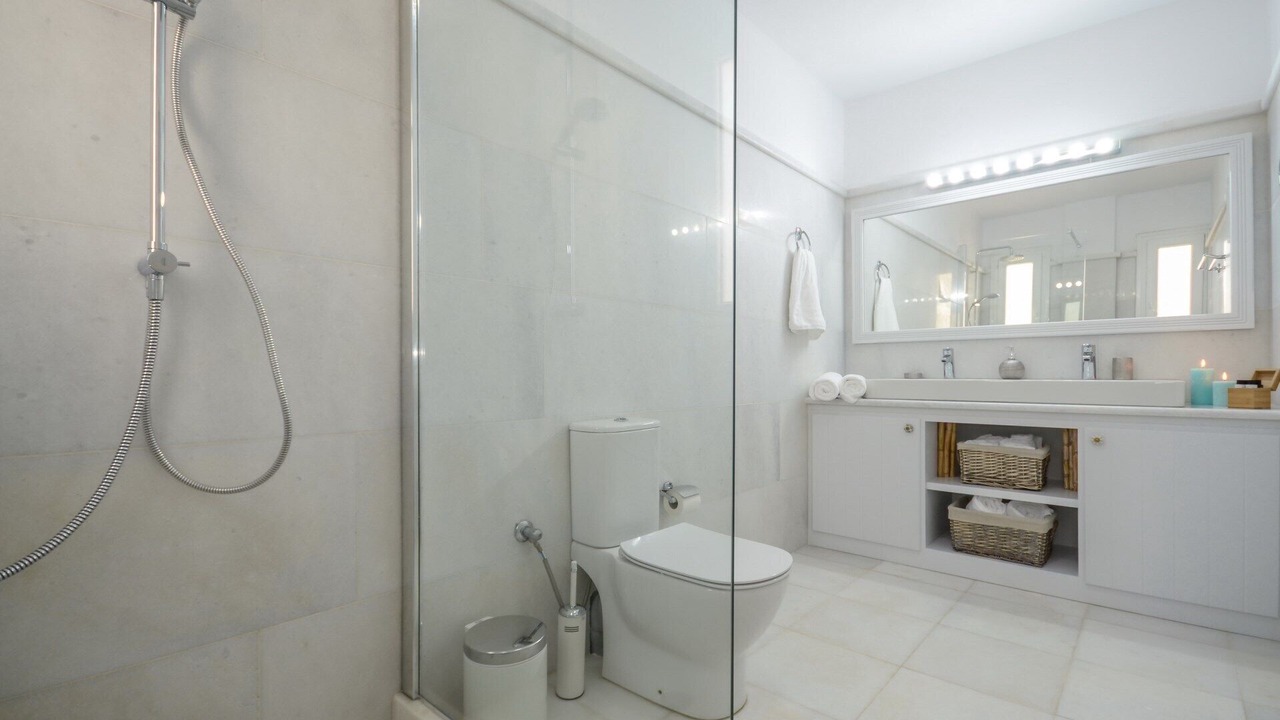 Photo of Bathroom in Plaka
