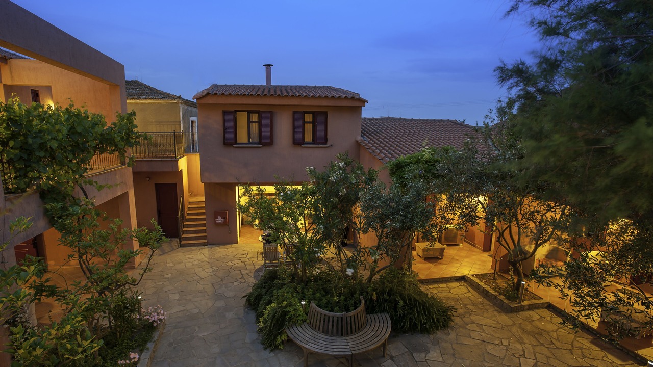 Photo of Outdoor in Varos