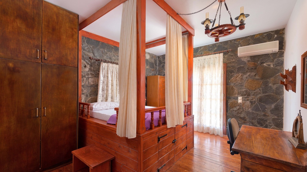 Photo of Bedroom in Gennadi
