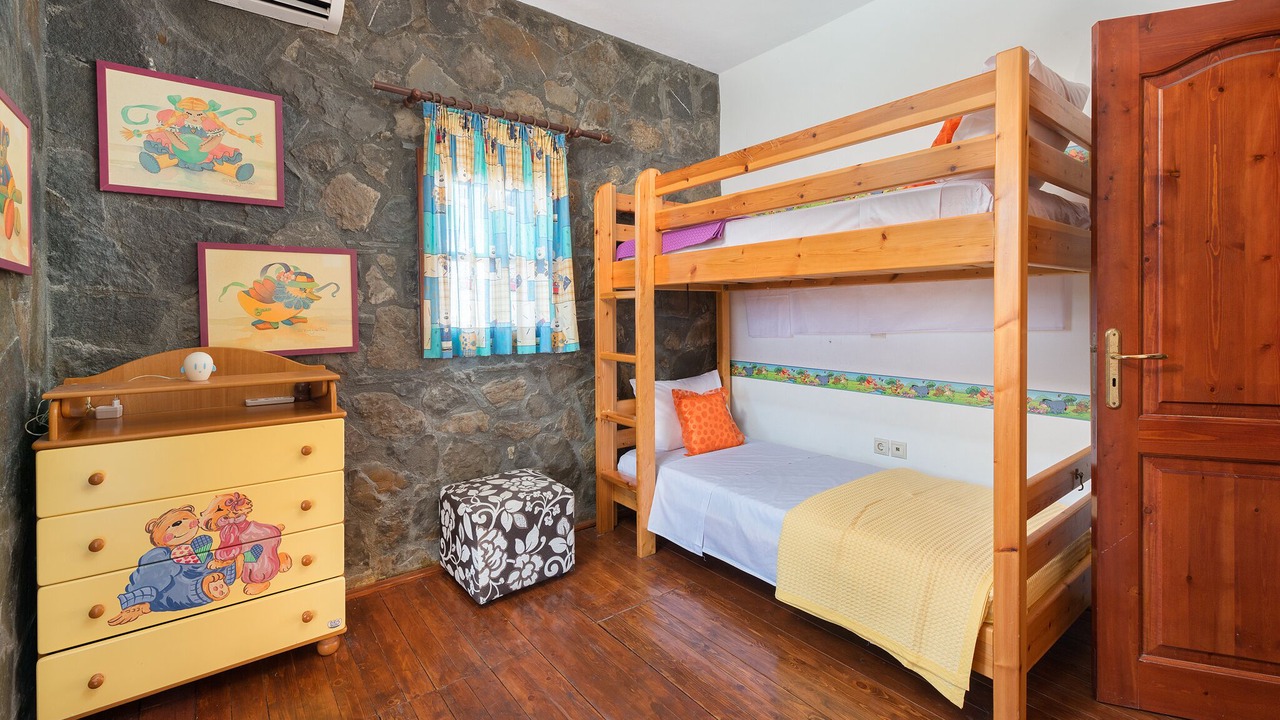 Photo of Bedroom in Gennadi