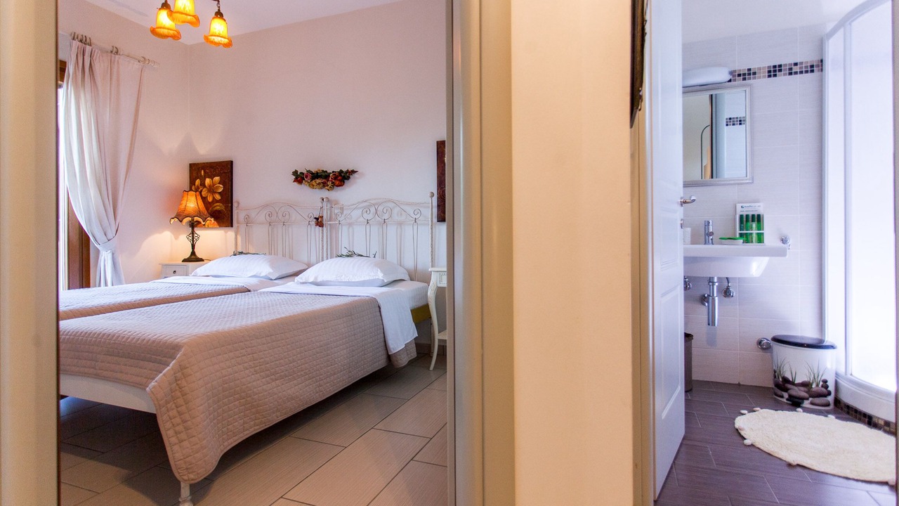 Photo of Bathroom in Naxos