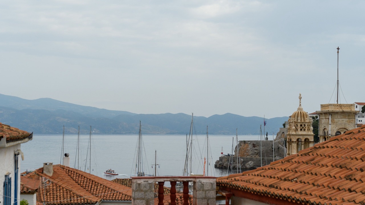 Photo of Others in Hydra