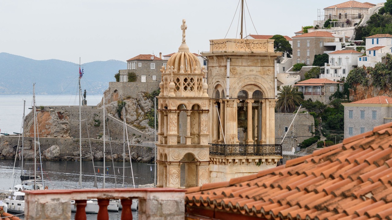 Photo of Others in Hydra