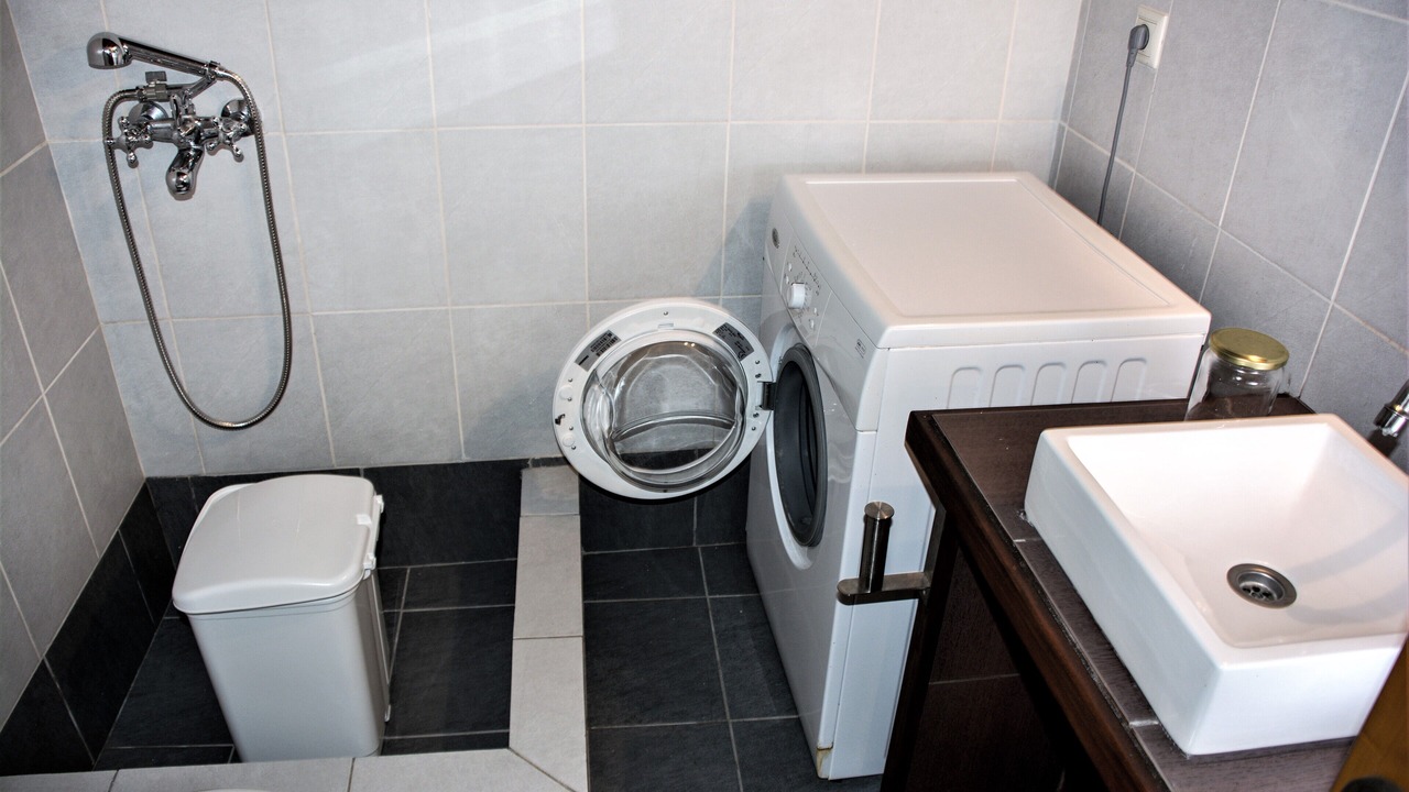 Photo of Bathroom in Tselendata