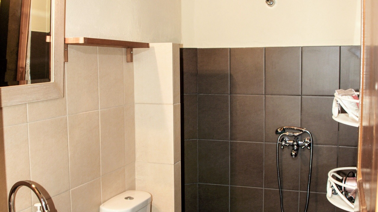 Photo of Bathroom in Tselendata