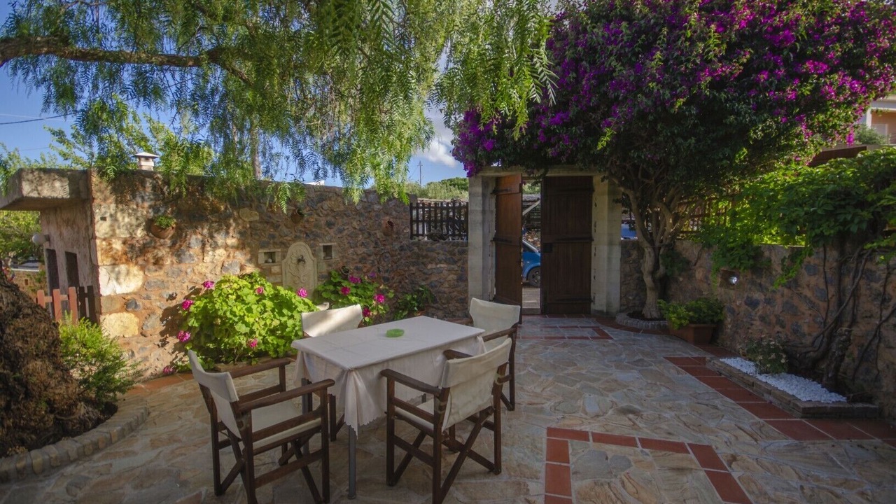 Photo of Outdoor in Astratigos