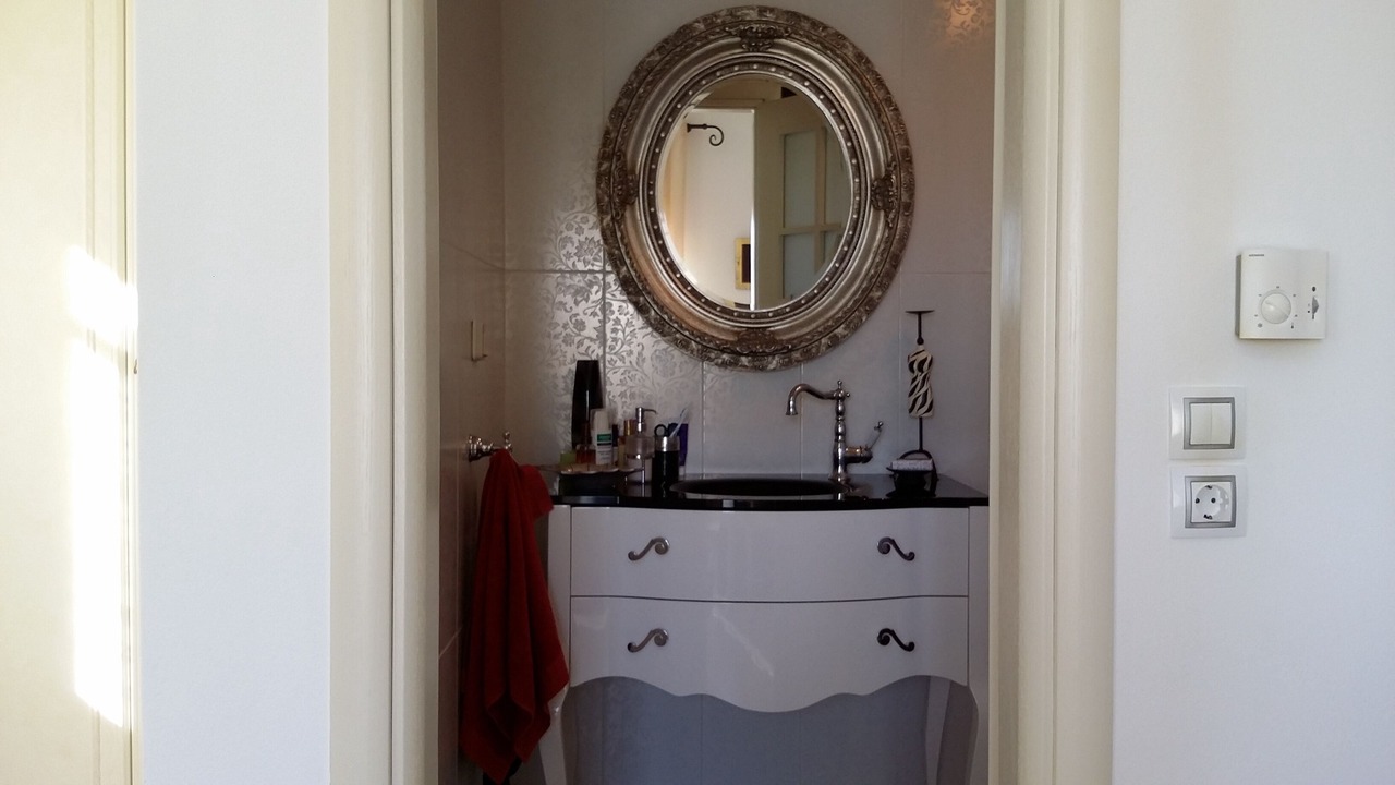 Photo of Bathroom in Glinado