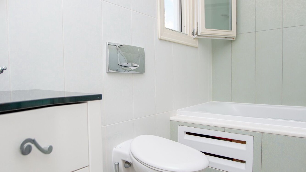 Photo of Bathroom in Glinado