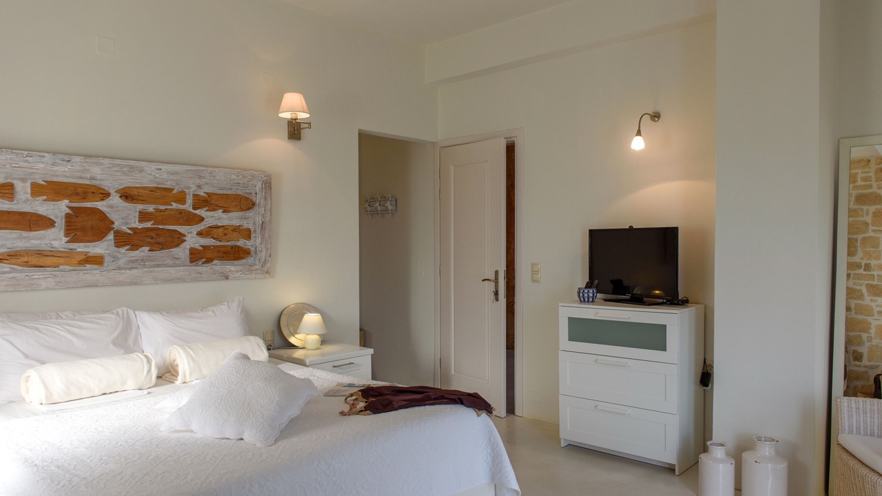 Photo of Bedroom in Pitsidia