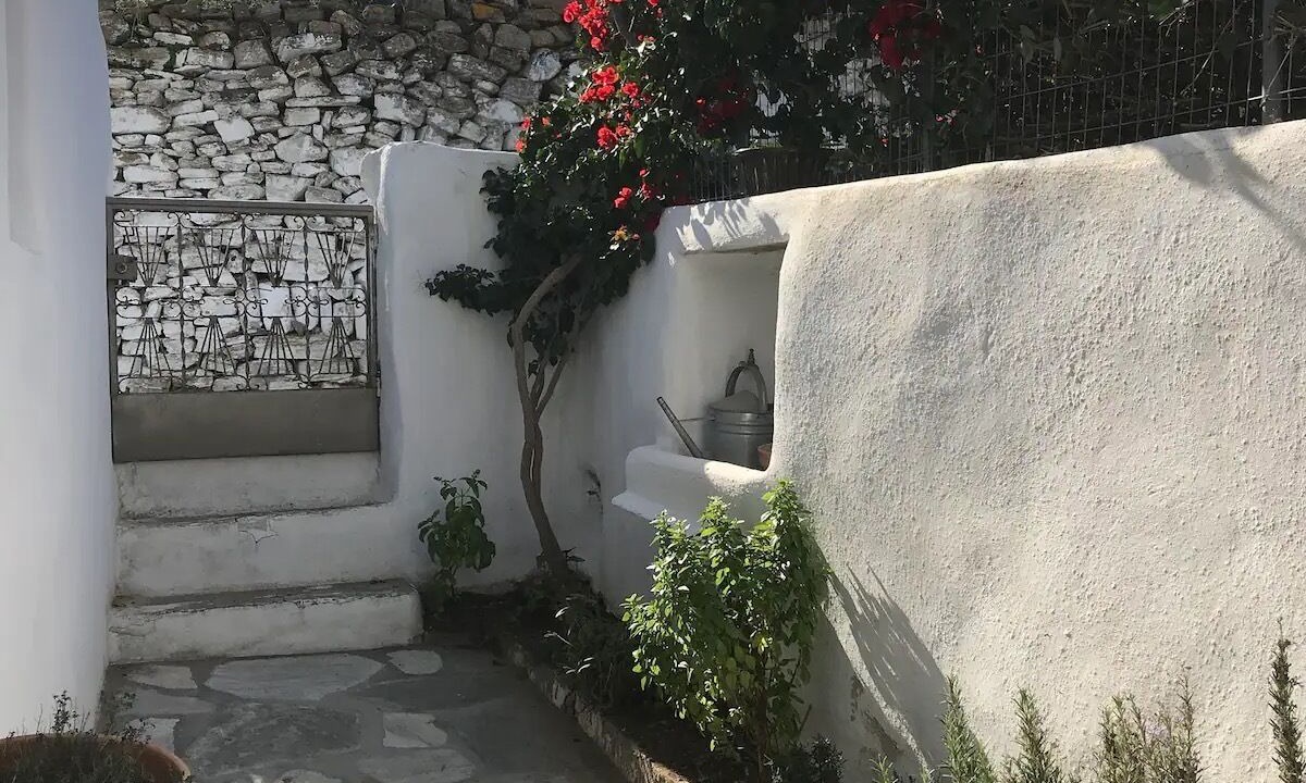 Photo of Outdoor in Smardakito