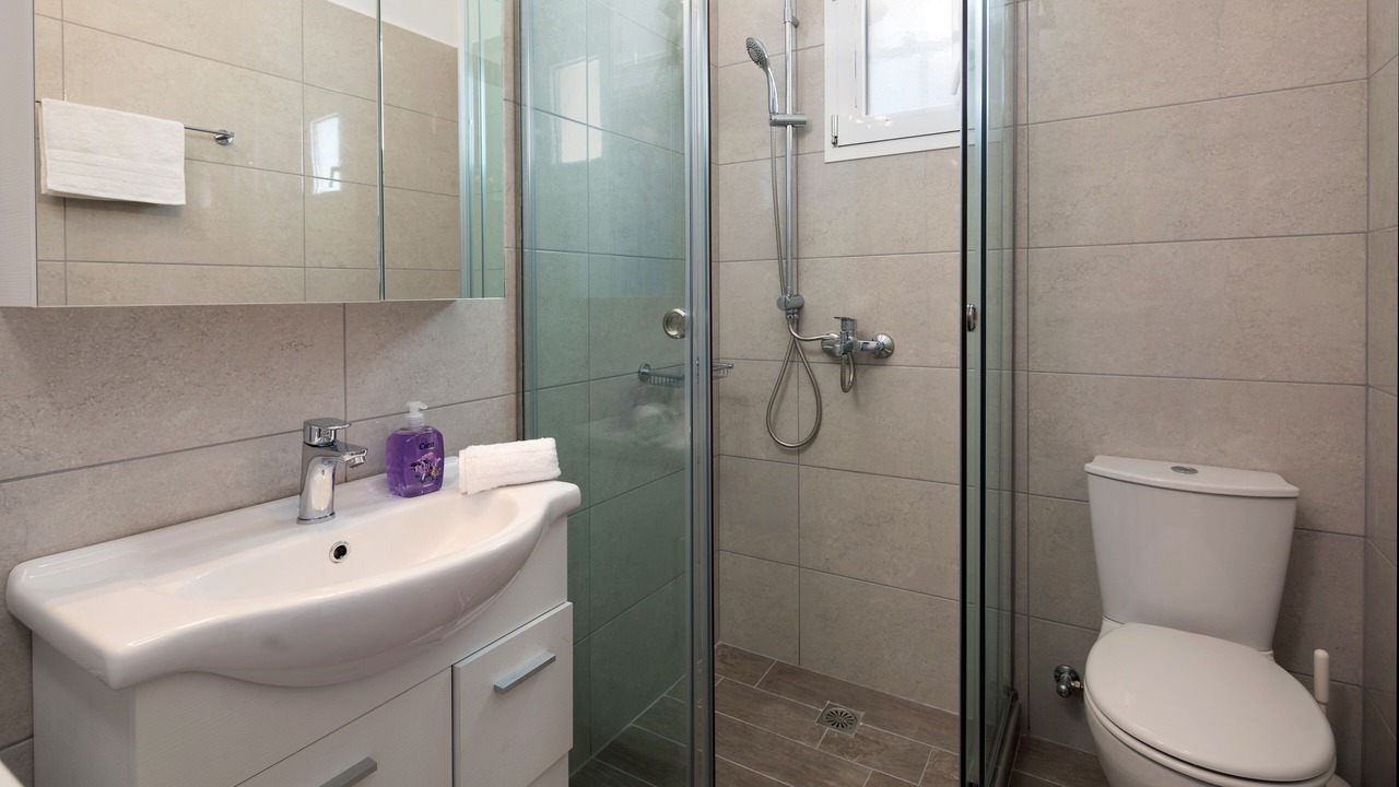 Photo of Bathroom in Alonia