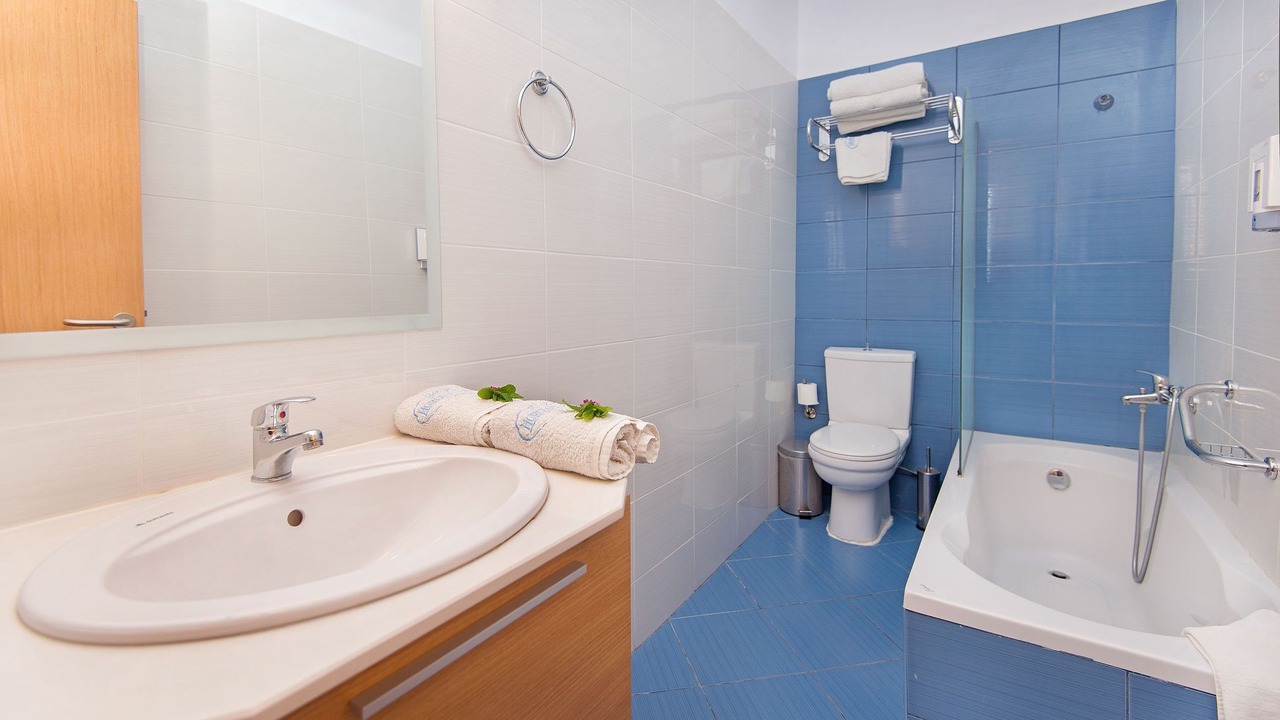 Photo of Bathroom in Kiotari