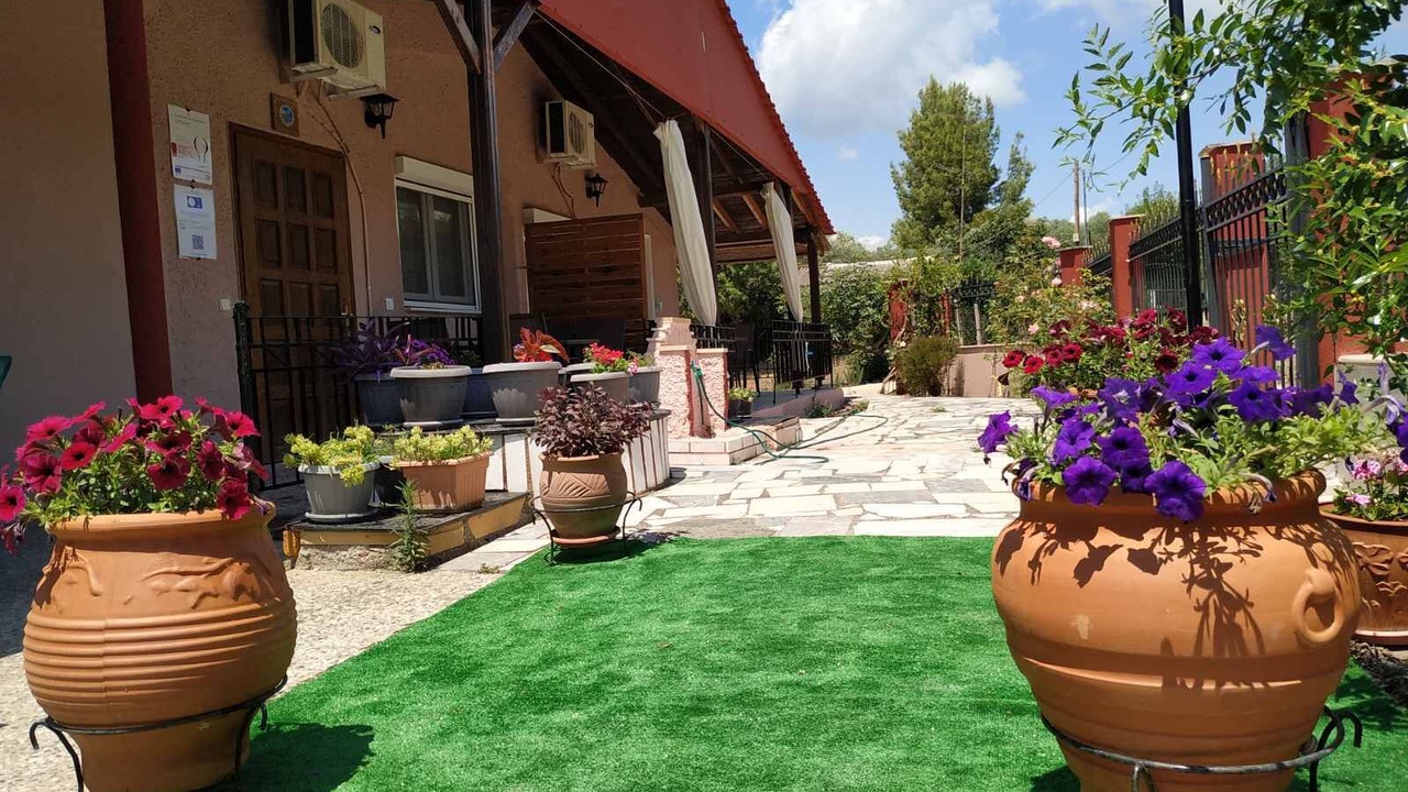 Photo of Outdoor in Metamorfosi