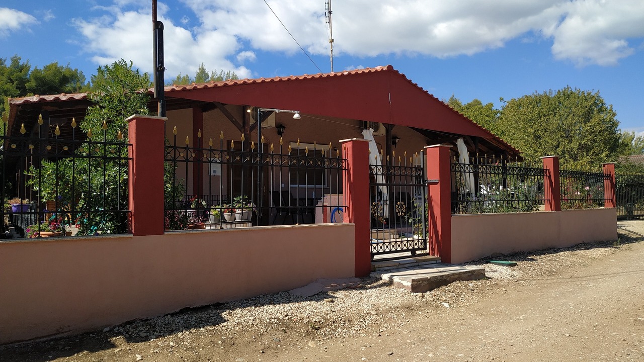 Photo of Outdoor in Metamorfosi