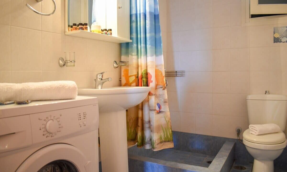 Photo of Bathroom in Pylos-Nestoras