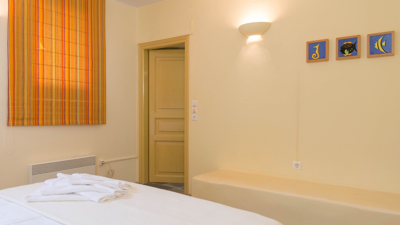 Photo of Bedroom in Kamares