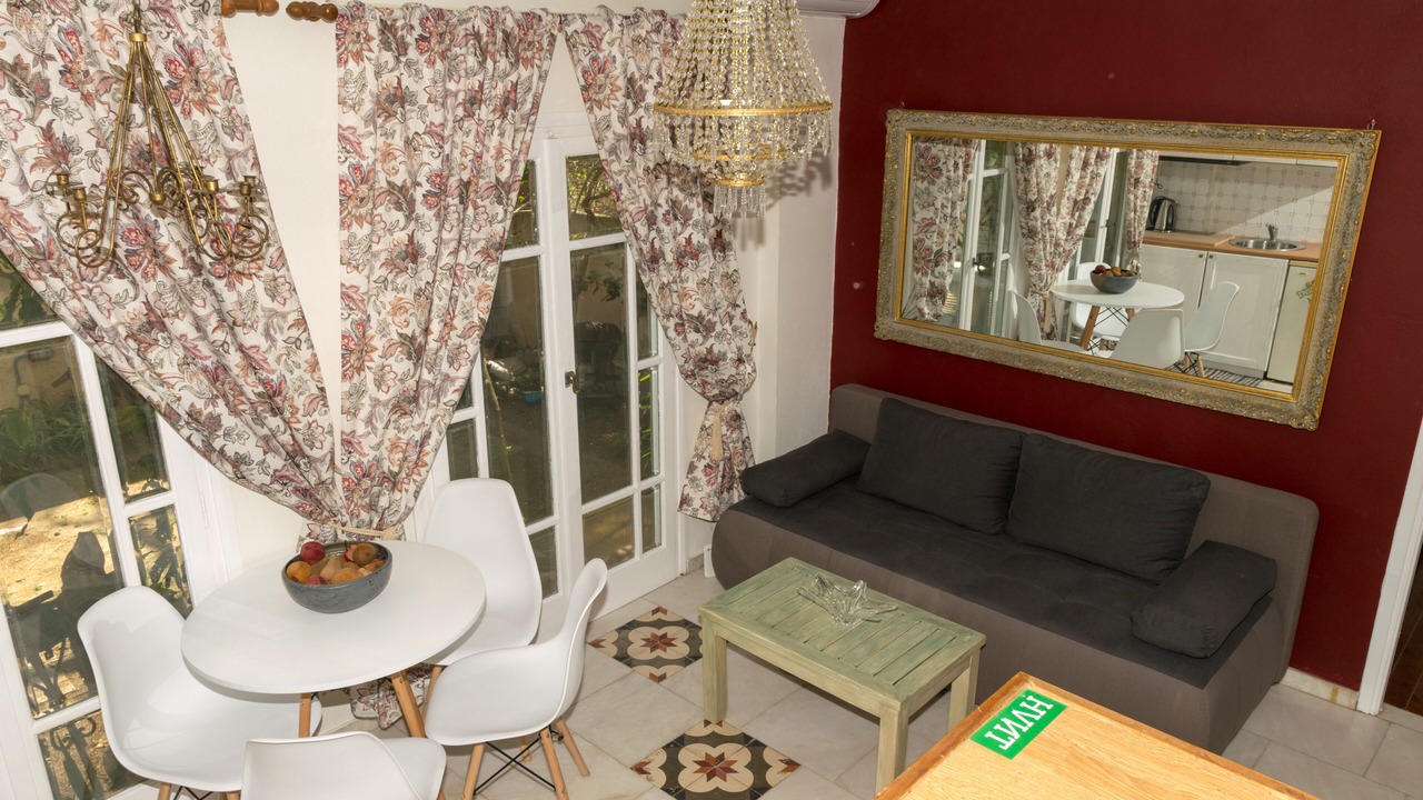 Photo of Livingroom in Koum Kapi