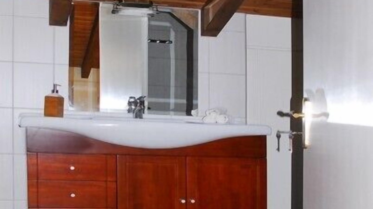 Photo of Bathroom in Marantochori