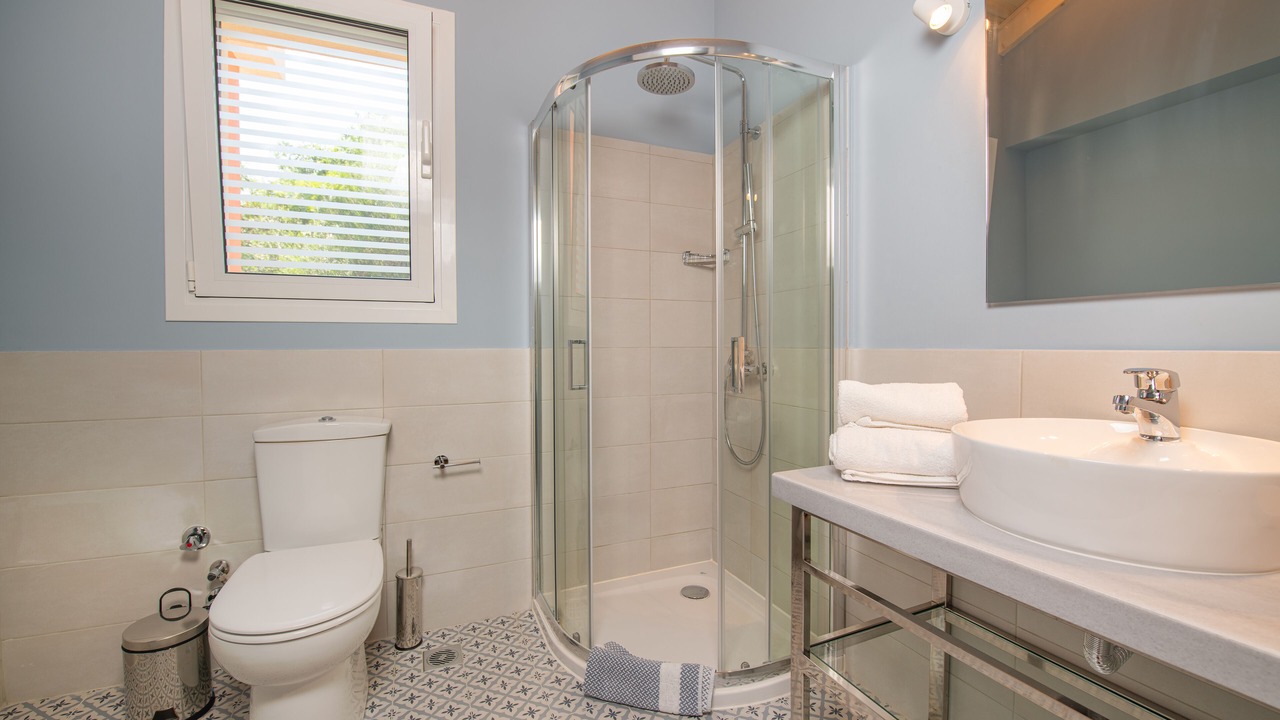 Photo of Bathroom in Kato Korakiana
