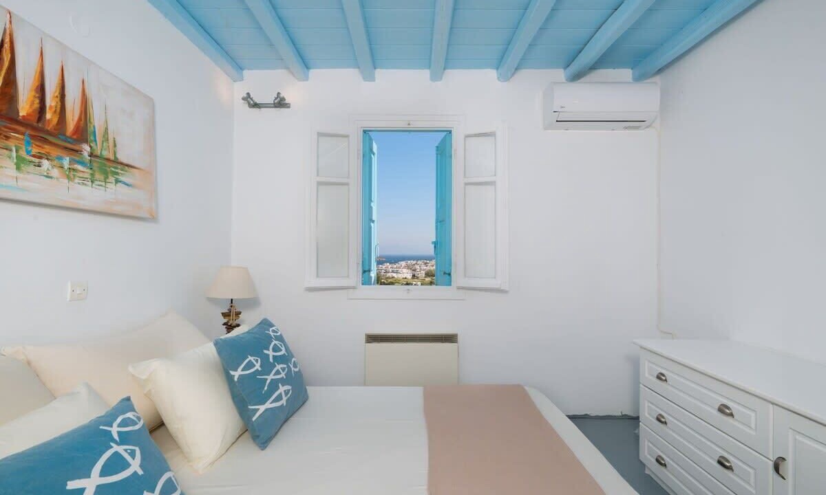 Photo of Bedroom in Serifos