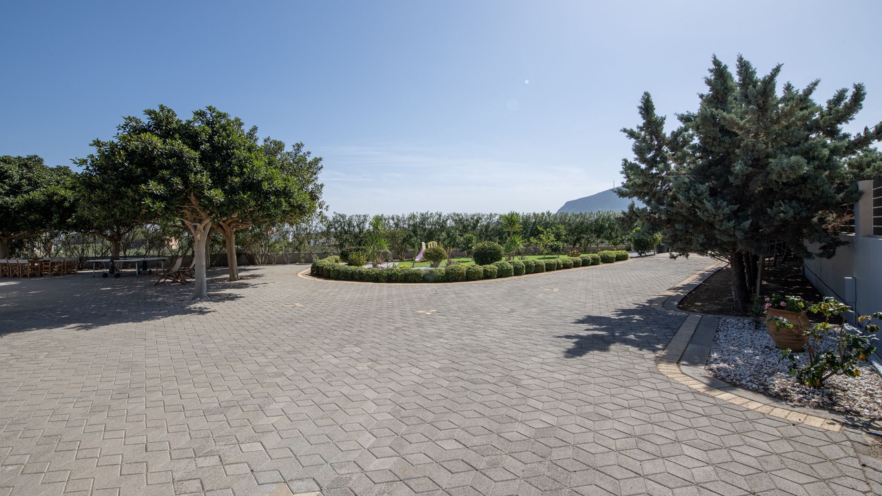 Photo of Patio Balcony in Gouvai