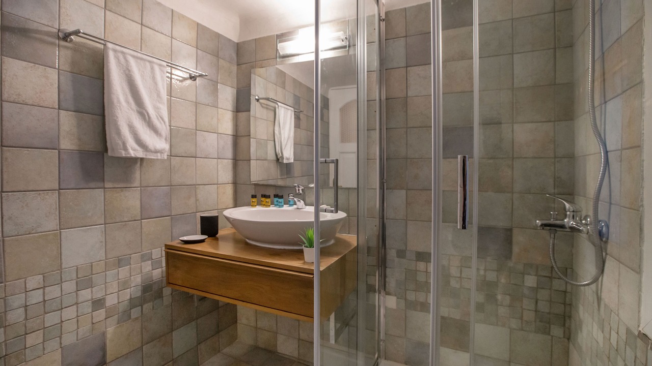 Photo of Bathroom in Plaka