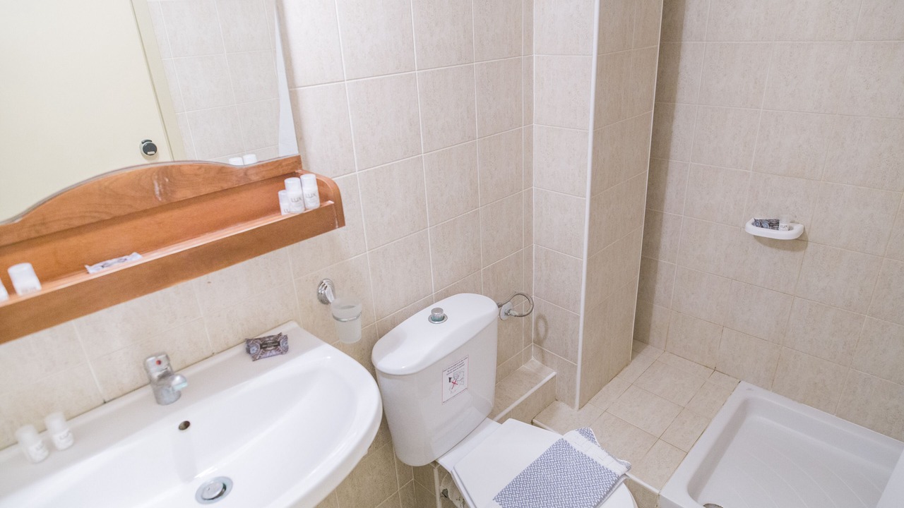 Photo of Bathroom in Platanes
