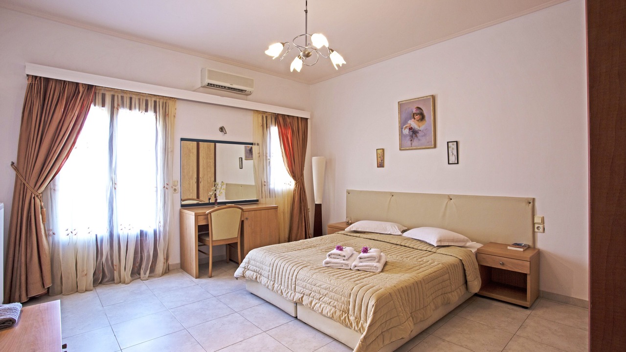 Photo of Bedroom in Perissa