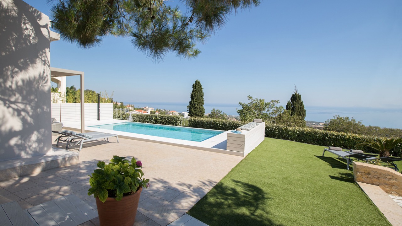 Photo of Outdoor in Roussospiti