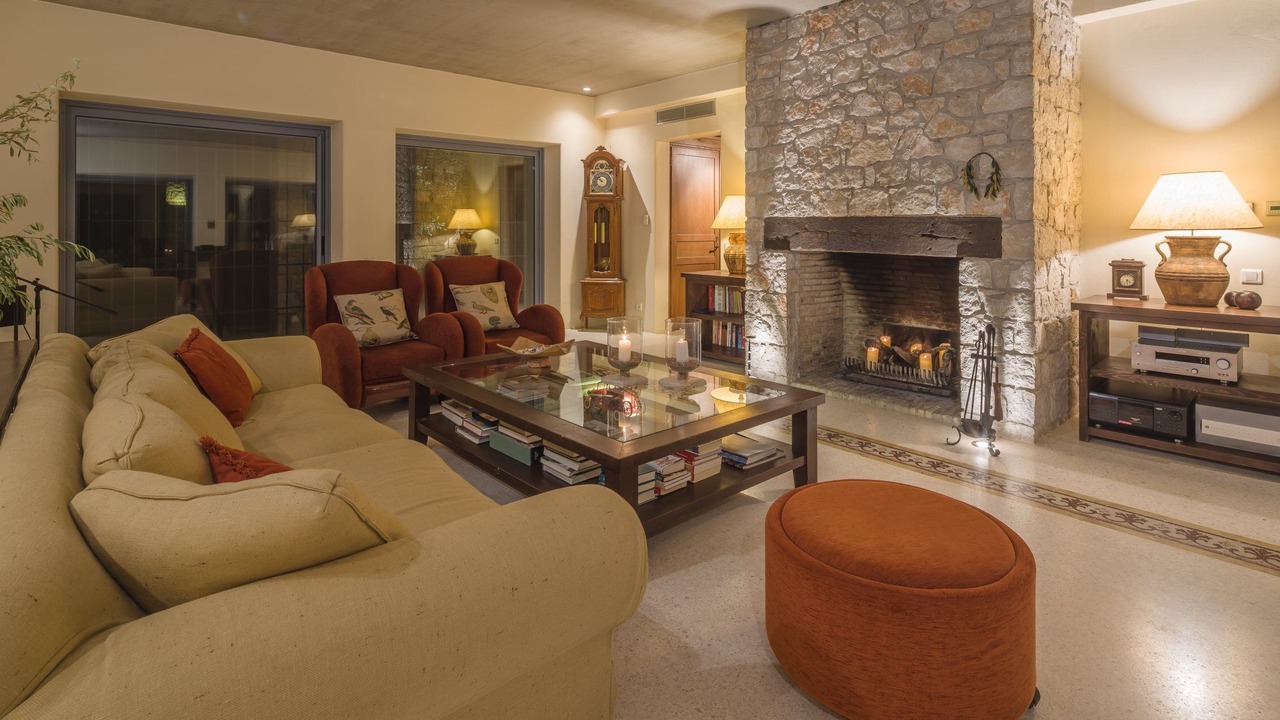 Photo of Livingroom in Vromonerion