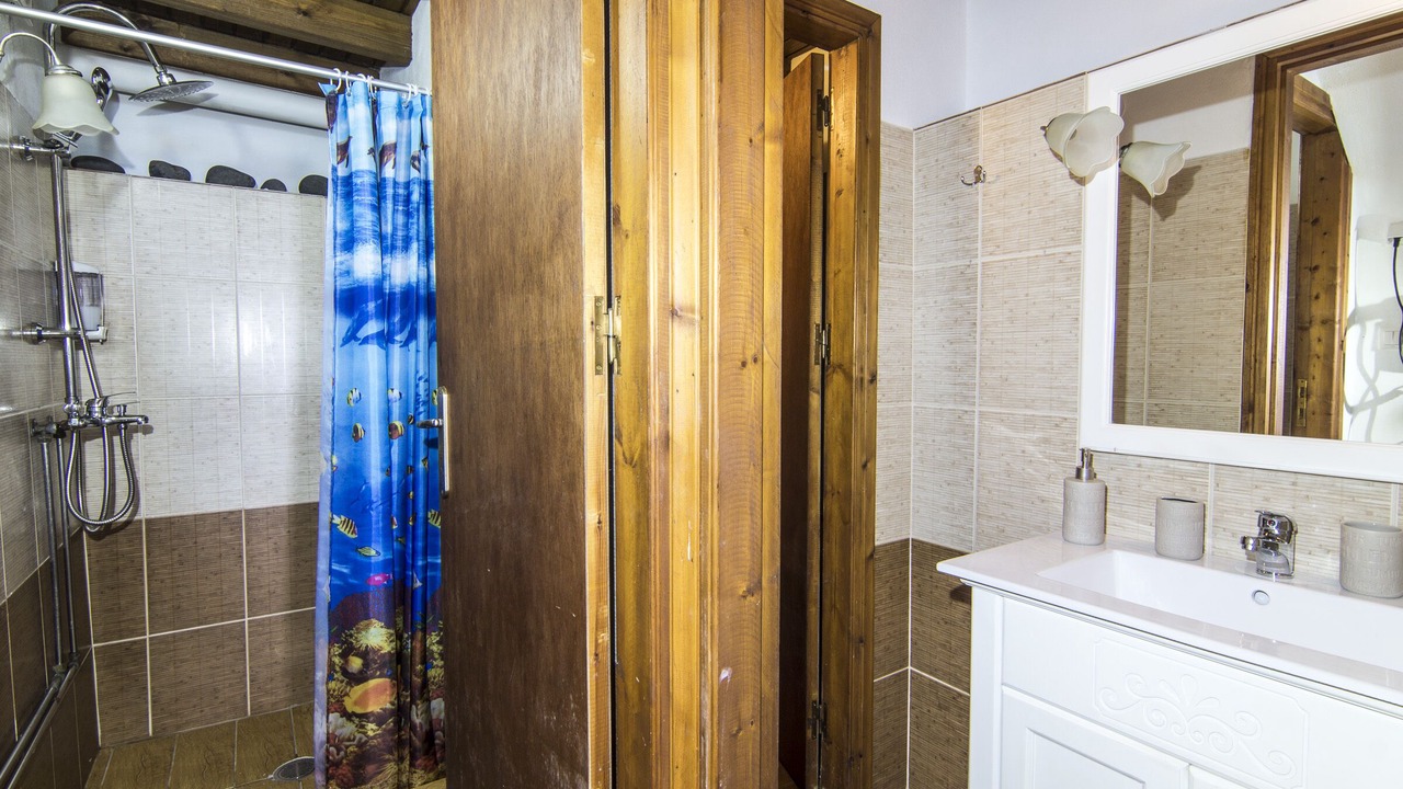 Photo of Bathroom in Mandraki