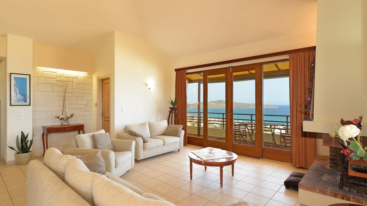 Photo of Livingroom in Kato Stalos