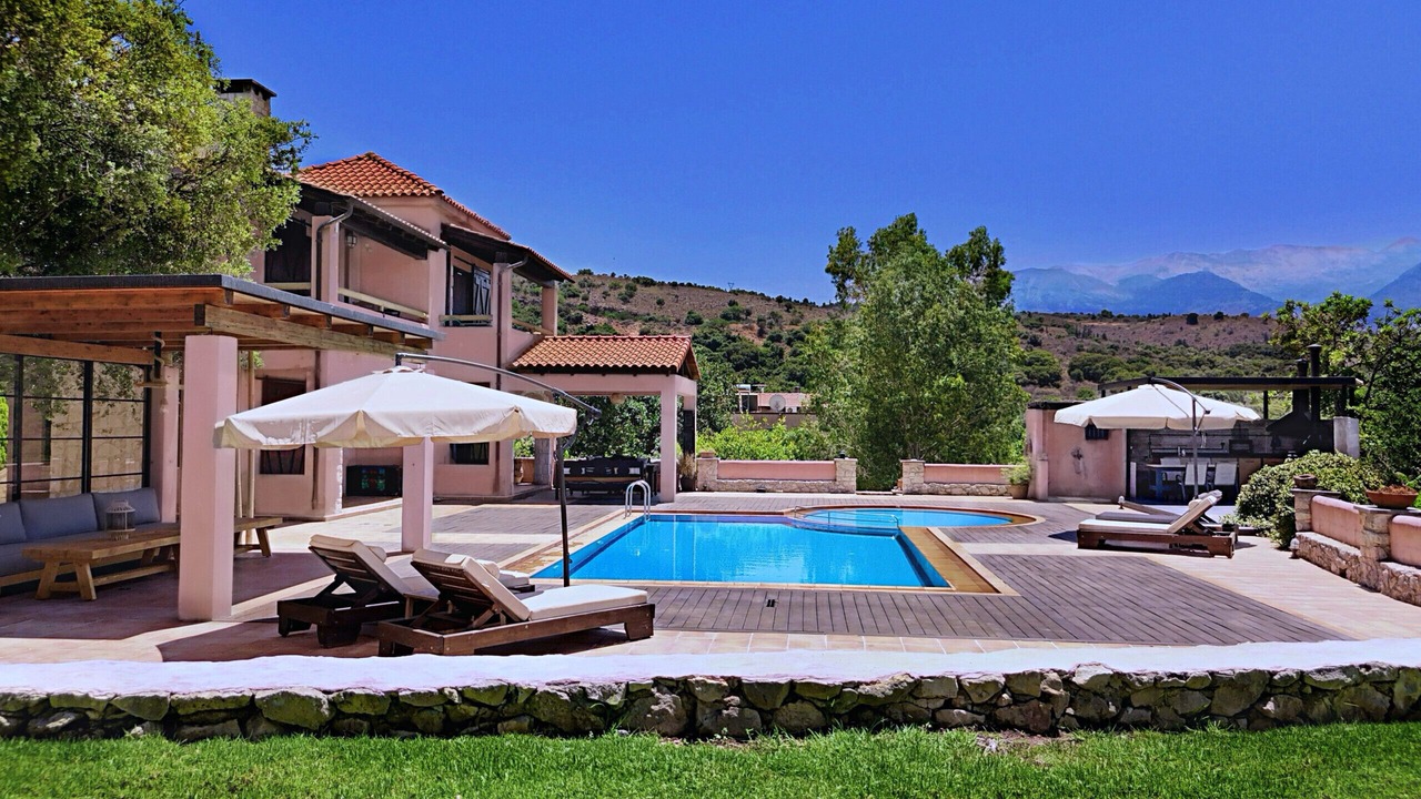 Photo of Outdoor in Armenoi