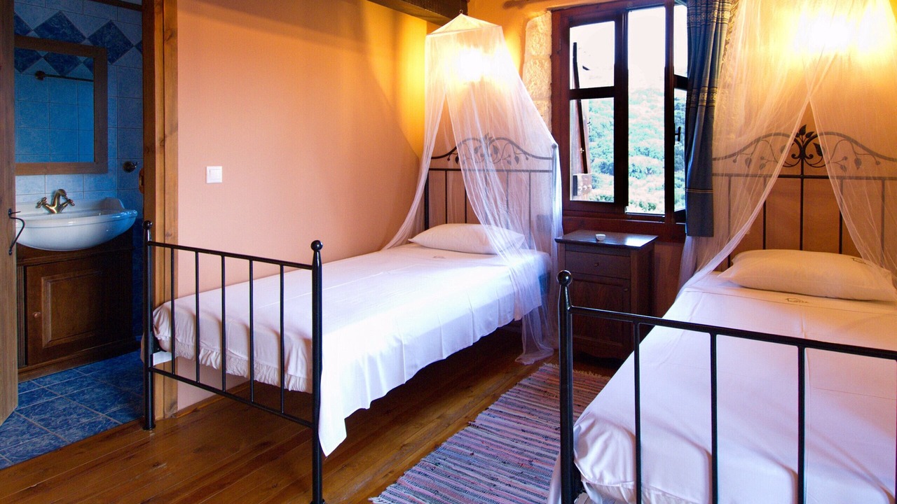 Photo of Bedroom in Armenoi