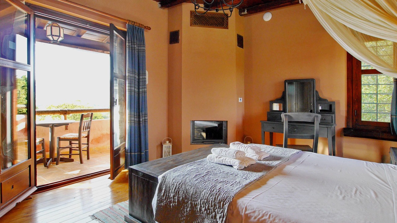 Photo of Bedroom in Armenoi